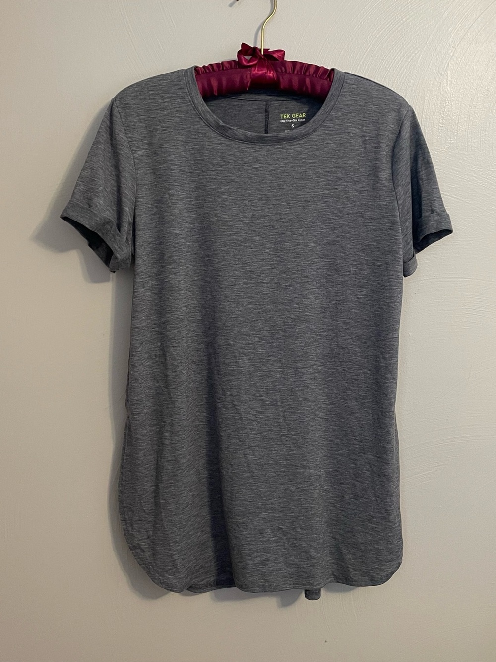 Tek-Gear Women’s Grey Short Sleeve Tee Shirt Size Small